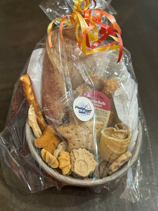 Medium Bark-uterie Basket